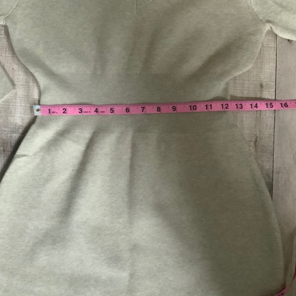 Modern Citizen Cream Off-Shoulder Midi Dress - Picture 12 of 13